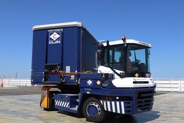 CLdN introduces its first electric Terberg 4x4 RoRo......